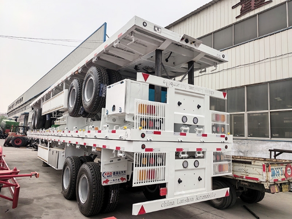 集裝箱平板運(yùn)輸車